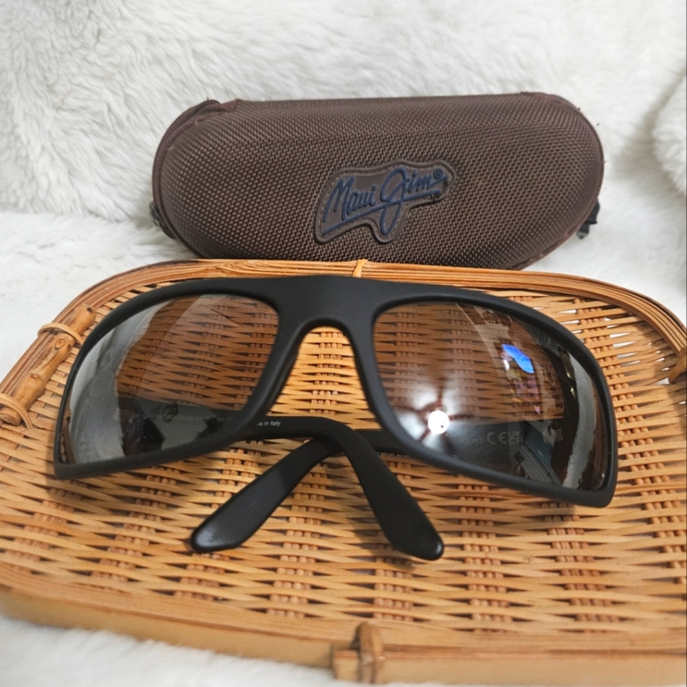 Maui Jim Black Perscription Sunglasses with Brown Lenses